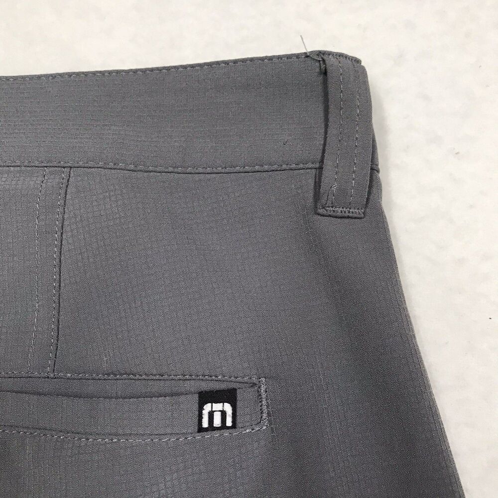 TRAVIS MATHEW Starnes Golf Shorts Men 36 Gray Performance Rip Stop Stretch Chino - Picture 8 of 11